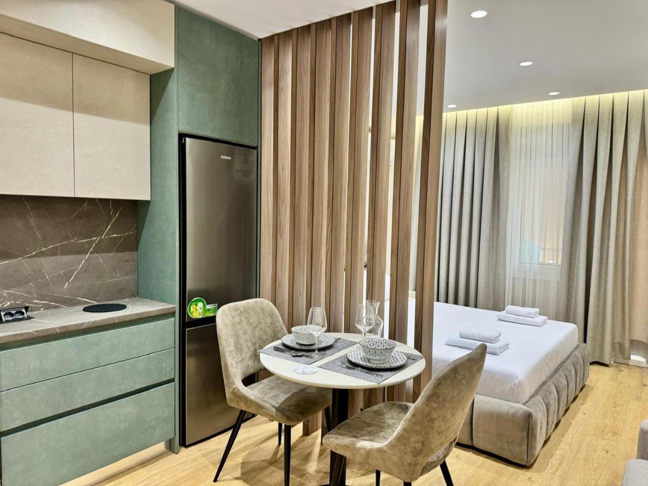 E&R Apartments At Myslym Shyri Tirana Buitenkant foto