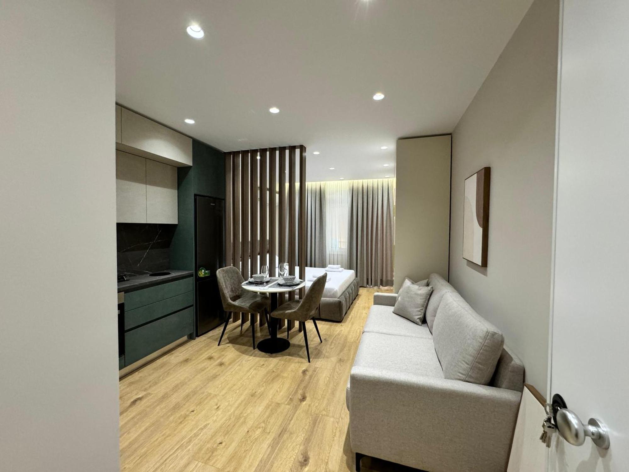 E&R Apartments At Myslym Shyri Tirana Buitenkant foto