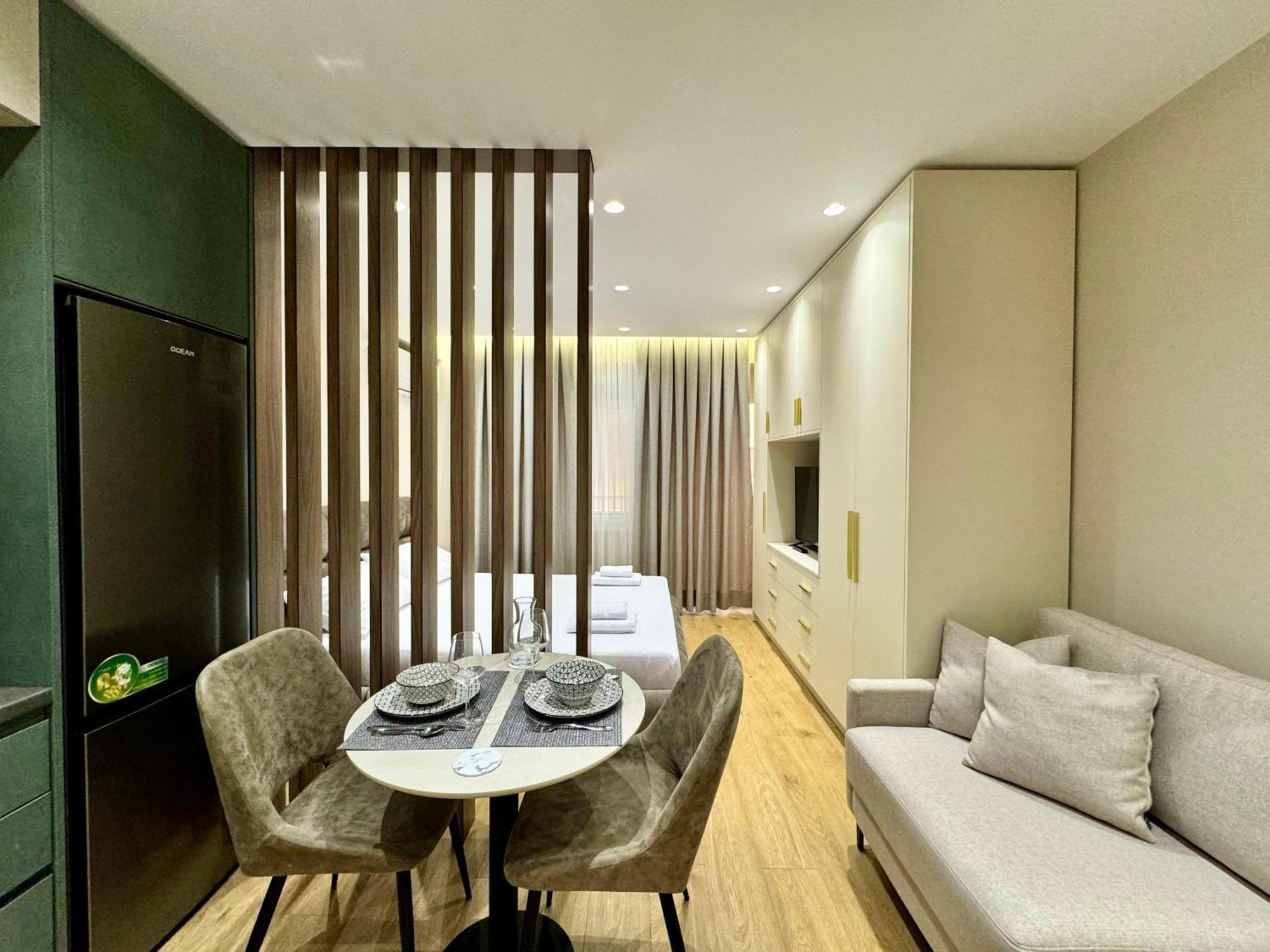 E&R Apartments At Myslym Shyri Tirana Buitenkant foto